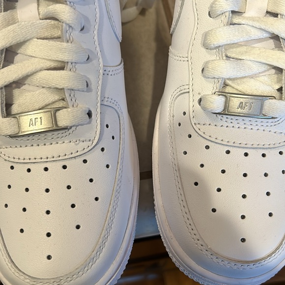 Nike Air Force 1 WMNS 7.5 - Picture 6 of 12